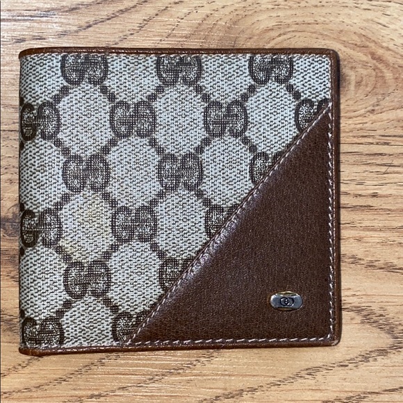 gucci accessory collection wallet